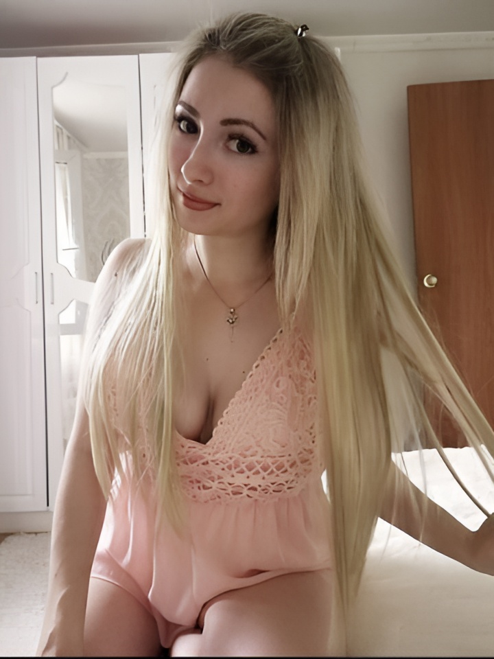 Искра привлекальеная девушка из Алексина цена от 4000 руб