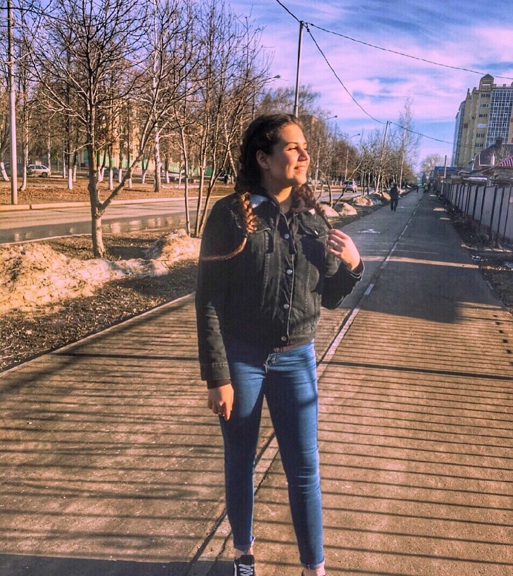 Виолетта привлекальеная девушка из Алексина цена от 3500 руб