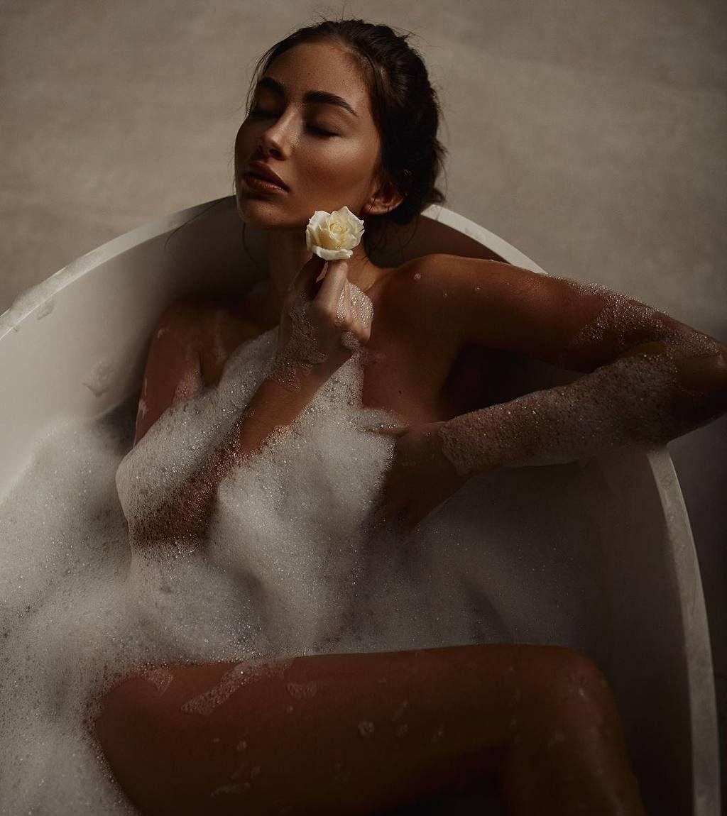 Яна привлекальеная девушка из Алексина цена от 8000 руб