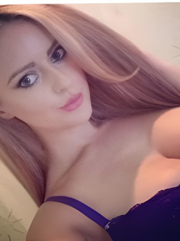 Юля привлекательная девушка из Алексина цена от 2000 руб