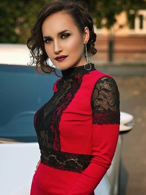 Душечка привлекательная девушка из Алексина цена от 3500 руб