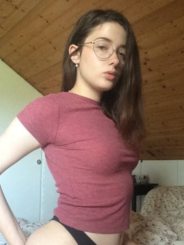 Ольга привлекательная девушка из Алексина цена от 3000 руб